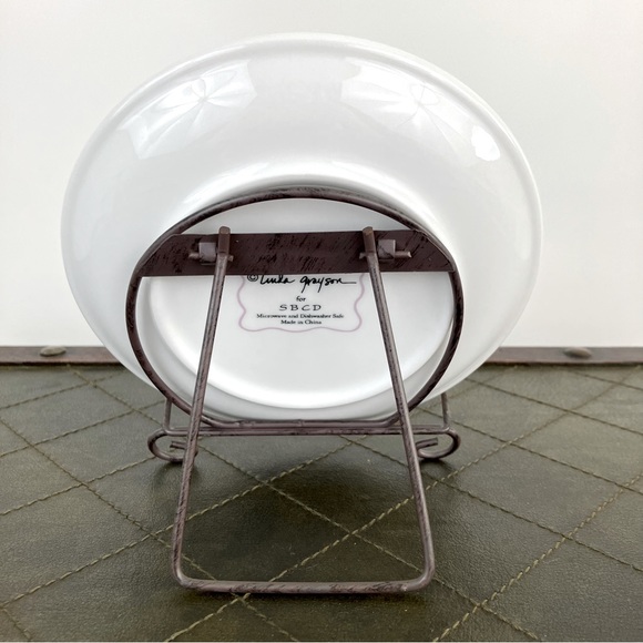 Linda Grayson for SBCD Novelty Plate & Stand - Picture 4 of 7